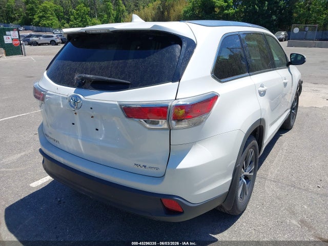 Продажа на аукционе авто 2016 Toyota Highlander Xle V6, vin: 5TDJKRFH8GS266986, номер лота: 45296335