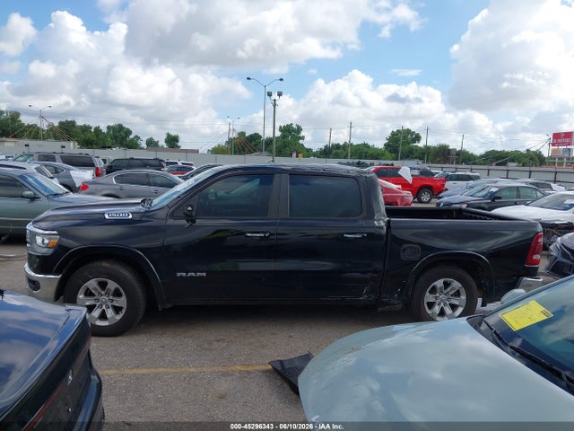 45296343 :رقم المزاد ، 1C6SRFJT0MN810836 vin ، 2021 Ram 1500 مزاد بيع