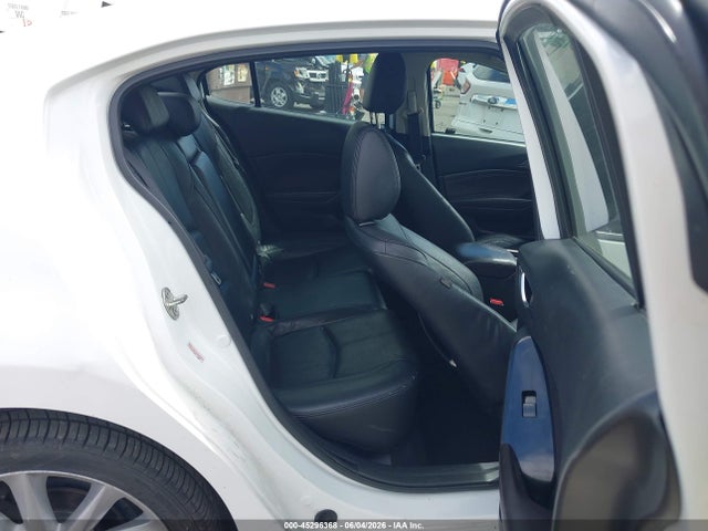 JM1BN1W33H1138610 Mazda Mazda3 Grand Touring