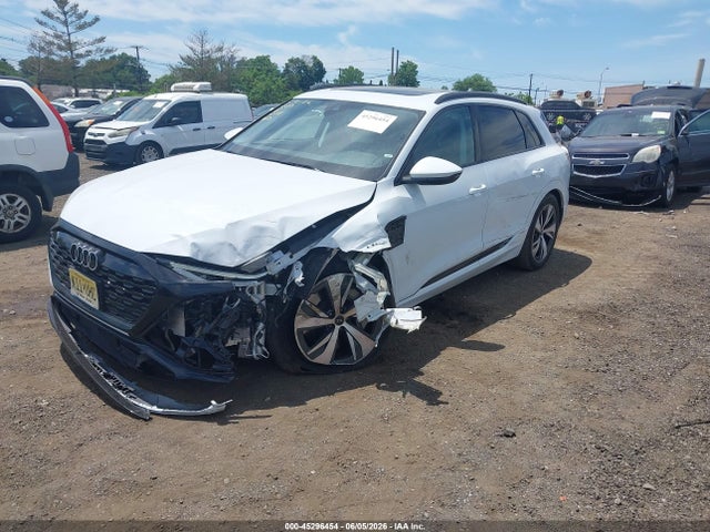 Audi Q8 E-tron Premium Quattro 2024 WA14AAGE2RB055499 Image 2