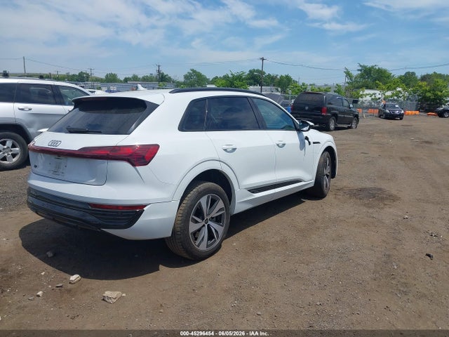 Audi Q8 E-tron Premium Quattro 2024 WA14AAGE2RB055499 Image 4