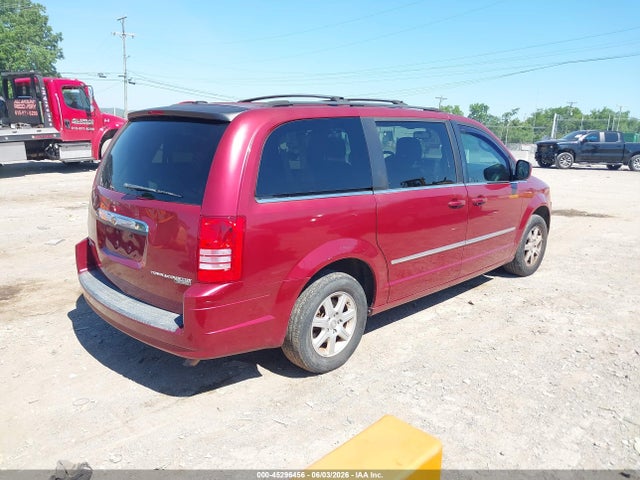 45296456 :رقم المزاد ، 2A4RR8DX4AR358349 vin ، 2010 Chrysler Town & Country Touring Plus مزاد بيع