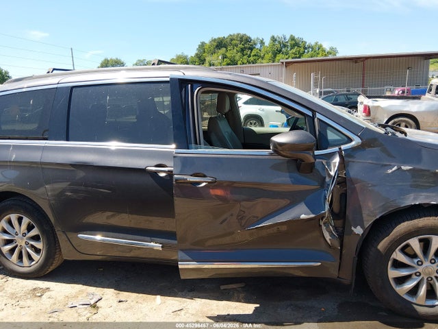 Продаж на аукціоні авто 2017 Chrysler Pacifica Touring-l, vin: 2C4RC1BG6HR542462, номер лоту: 45296467