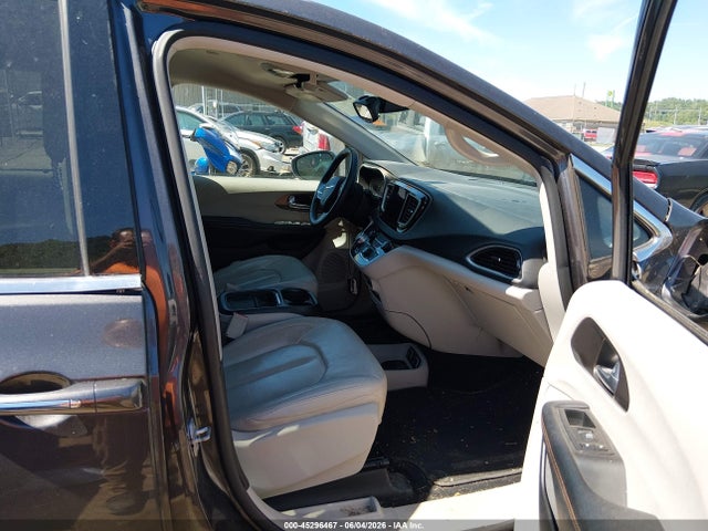 Продаж на аукціоні авто 2017 Chrysler Pacifica Touring-l, vin: 2C4RC1BG6HR542462, номер лоту: 45296467