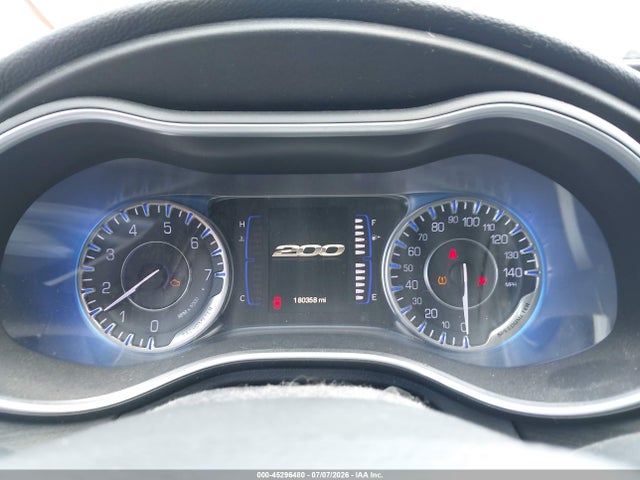2015 Chrysler 200 Limited მანქანა იყიდება აუქციონზე, vin: 1C3CCCAB5FN541342, აუქციონის ნომერი: 45296480