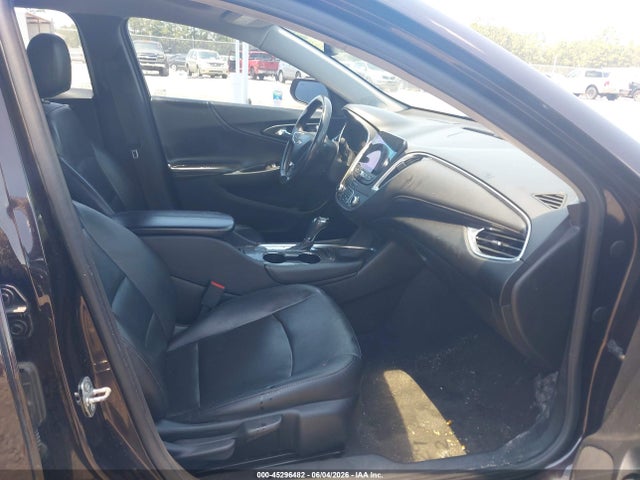 1G1ZD5ST8LF155812 Chevrolet Malibu Fwd Lt