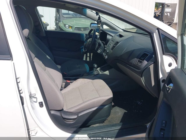 Продаж на аукціоні авто 2015 Kia Forte Lx, vin: KNAFX4A67F5259951, номер лоту: 45296497