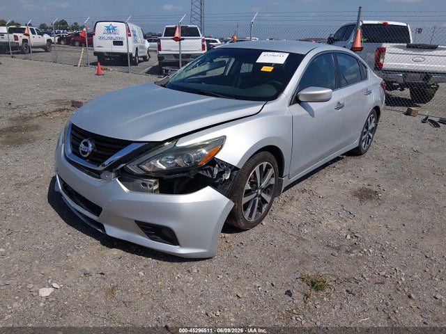 2017 Nissan Altima 2.5 Sr მანქანა იყიდება აუქციონზე, vin: 1N4AL3AP7HC254586, აუქციონის ნომერი: 45296511