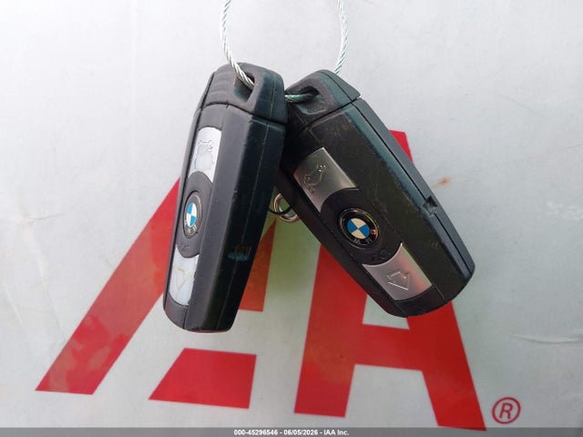 Продажа на аукционе авто 2008 Bmw 328i, vin: WBAVA335X8KX88830, номер лота: 45296546