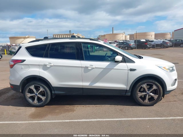 45296590 :رقم المزاد ، 1FMCU9GD0HUA47978 vin ، 2017 Ford Escape Se مزاد بيع