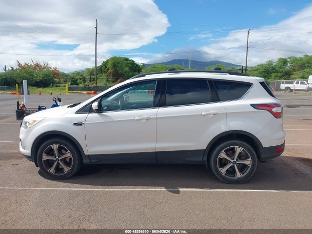 45296590 :رقم المزاد ، 1FMCU9GD0HUA47978 vin ، 2017 Ford Escape Se مزاد بيع