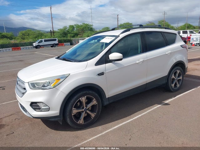 45296590 :رقم المزاد ، 1FMCU9GD0HUA47978 vin ، 2017 Ford Escape Se مزاد بيع