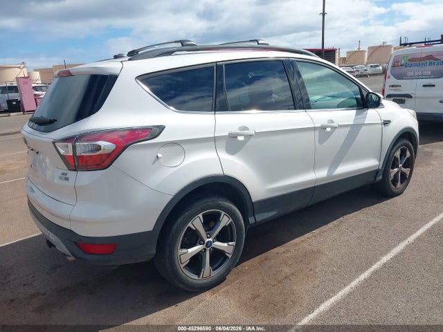 45296590 :رقم المزاد ، 1FMCU9GD0HUA47978 vin ، 2017 Ford Escape Se مزاد بيع