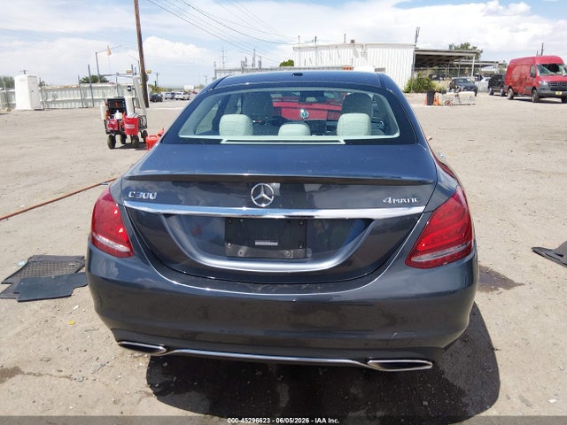 55SWF4KB9FU082785 Mercedes-Benz C 300 Luxury 4matic