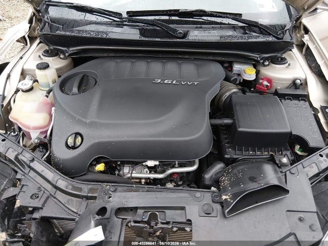 45296641 :رقم المزاد ، 1C3BCBFG6EN159703 vin ، 2014 Chrysler 200 Limited مزاد بيع