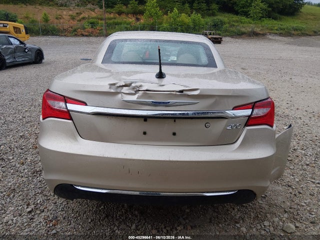 45296641 :رقم المزاد ، 1C3BCBFG6EN159703 vin ، 2014 Chrysler 200 Limited مزاد بيع