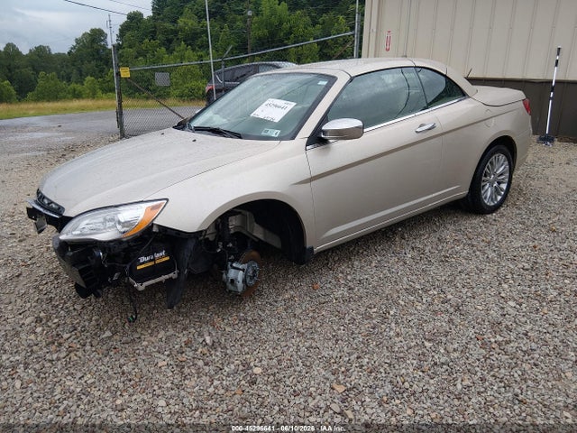 45296641 :رقم المزاد ، 1C3BCBFG6EN159703 vin ، 2014 Chrysler 200 Limited مزاد بيع