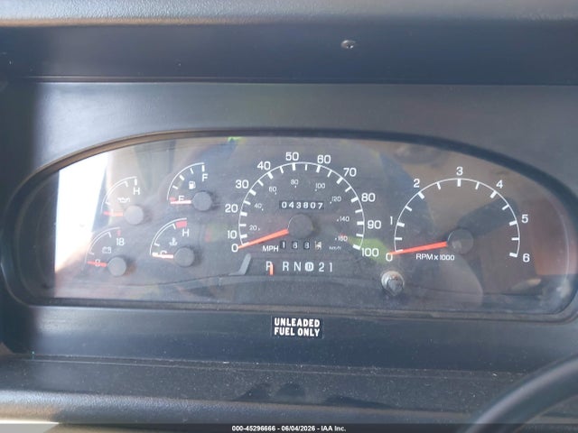 45296666 :رقم المزاد ، 1FCMF53S920A08787 vin ، 2002 Ford F550 Super Duty Stripped Chass مزاد بيع