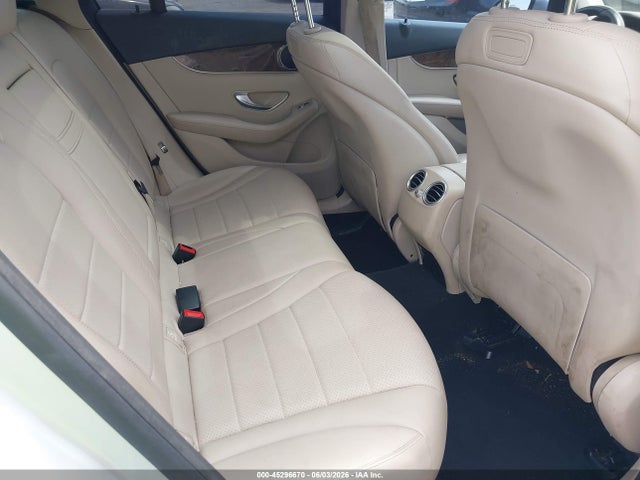 2018 Mercedes-benz Glc 300 მანქანა იყიდება აუქციონზე, vin: WDC0G4JB4JV064124, აუქციონის ნომერი: 45296670