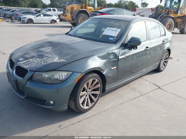 45296686 :رقم المزاد ، WBAPH57569NM32563 vin ، 2009 Bmw 328i مزاد بيع