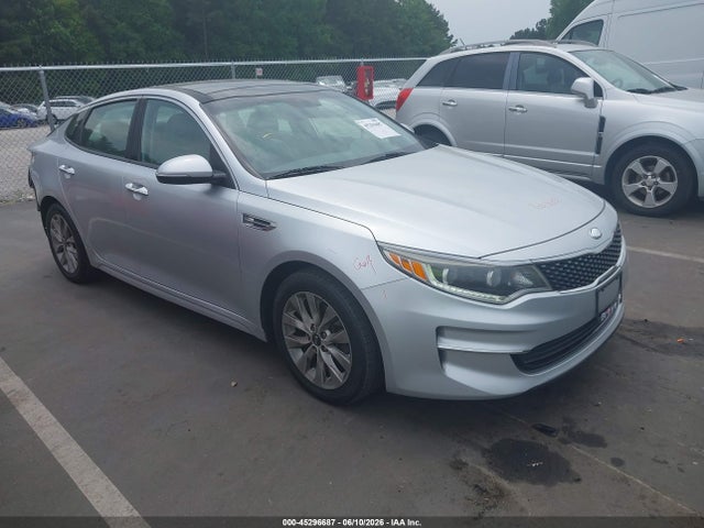 Auction sale of the 2016 Kia Optima Ex, vin: 5XXGU4L32GG079583, lot number: 45296687