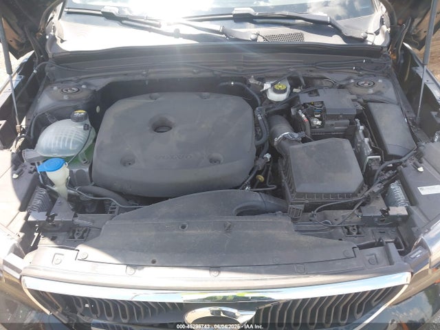 YV4AC2HK0M2531588 Volvo Xc40 T4 Momentum