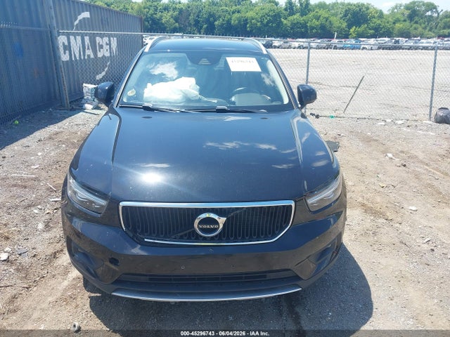 YV4AC2HK0M2531588 Volvo Xc40 T4 Momentum