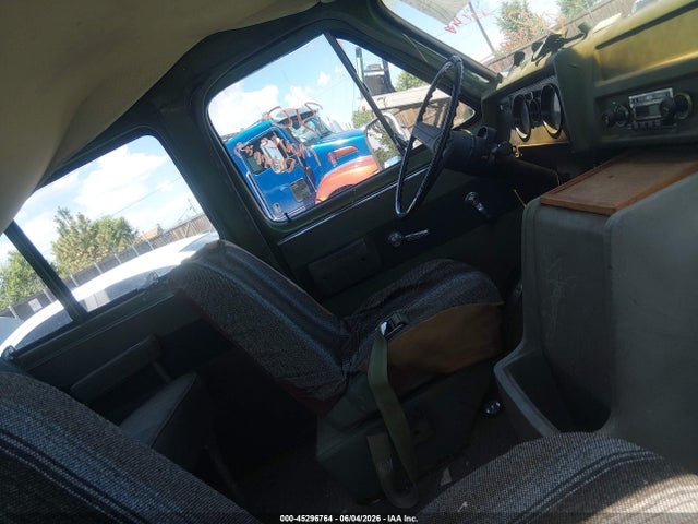 45296764 :رقم المزاد ، CGL266U162934 vin ، 1976 Chevrolet G20 مزاد بيع