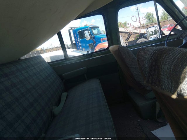 45296764 :رقم المزاد ، CGL266U162934 vin ، 1976 Chevrolet G20 مزاد بيع