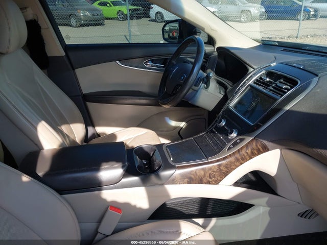 2017 Lincoln Mkx Select მანქანა იყიდება აუქციონზე, vin: 2LMPJ8KR0HBL17941, აუქციონის ნომერი: 45296859
