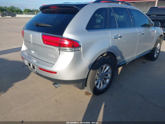 2LMDJ6JKXEBL14343 Lincoln MKX