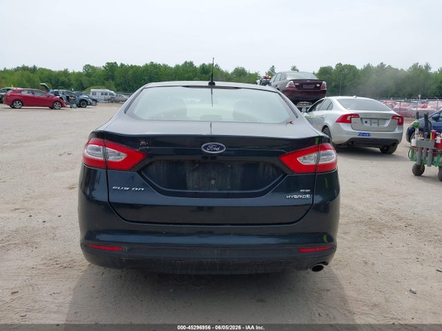 2014 Ford Fusion Se Hybrid მანქანა იყიდება აუქციონზე, vin: 3FA6P0LU7ER132819, აუქციონის ნომერი: 45296956