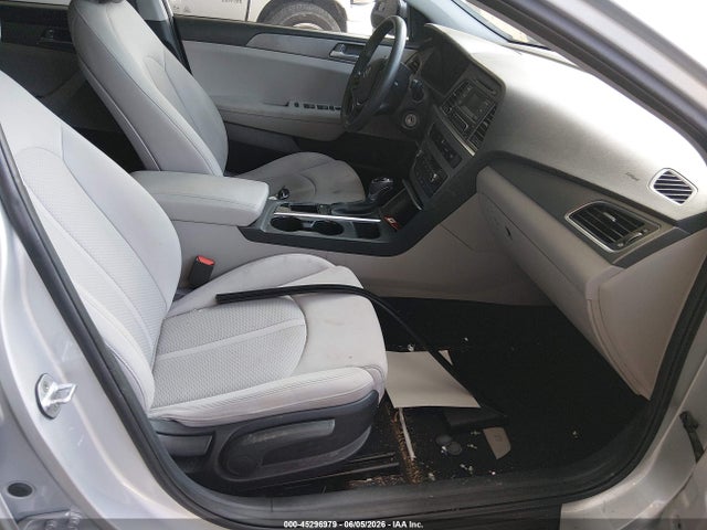 2017 Hyundai Sonata მანქანა იყიდება აუქციონზე, vin: 5NPE24AF6HH441852, აუქციონის ნომერი: 45296979