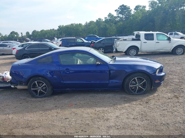 2014 Ford Mustang V6 მანქანა იყიდება აუქციონზე, vin: 1ZVBP8AM5E5332821, აუქციონის ნომერი: 45297014