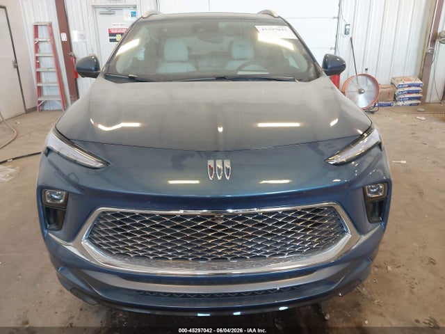 2026 Buick Encore Gx Avenir Awd მანქანა იყიდება აუქციონზე, vin: KL4AMGSL0TB079620, აუქციონის ნომერი: 45297042