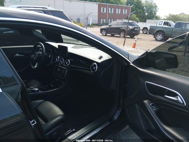 2016 Mercedes-benz Cla 250 4matic მანქანა იყიდება აუქციონზე, vin: WDDSJ4GB6GN300746, აუქციონის ნომერი: 45297068