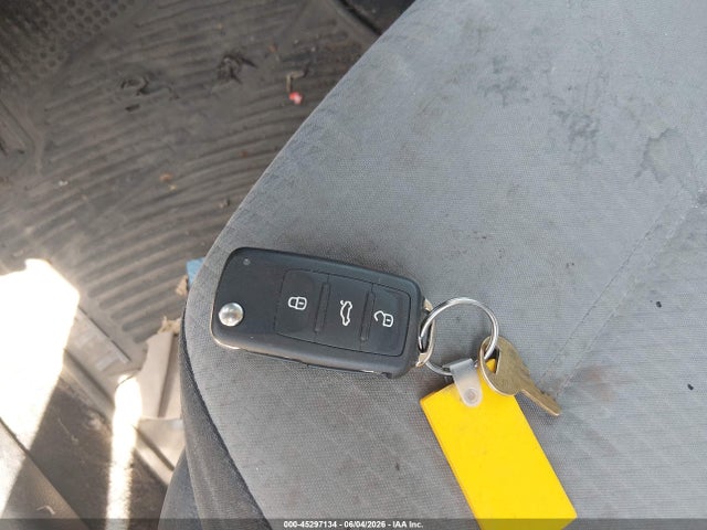 45297134 :رقم المزاد ، 3VW167AJ8HM279075 vin ، 2017 Volkswagen Jetta 1.4t S مزاد بيع