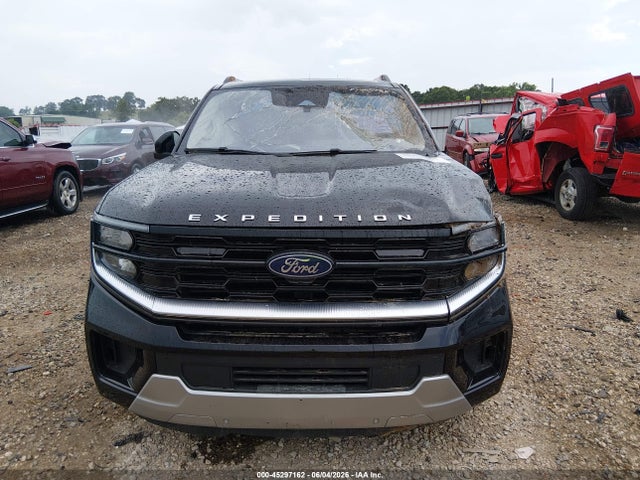 1FMJU1M86SEA37165 Ford Expedition Platinum