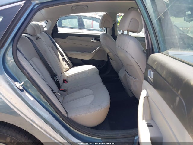 Продажа на аукционе авто 2016 Hyundai Sonata Hybrid Se, vin: KMHE24L19GA012093, номер лота: 45297167