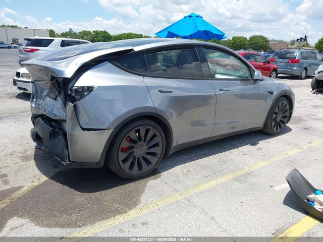 45297221 :رقم المزاد ، 7SAYGDEF0RA306441 vin ، 2024 Tesla Model Y Performance Dual Motor All-wheel Drive مزاد بيع