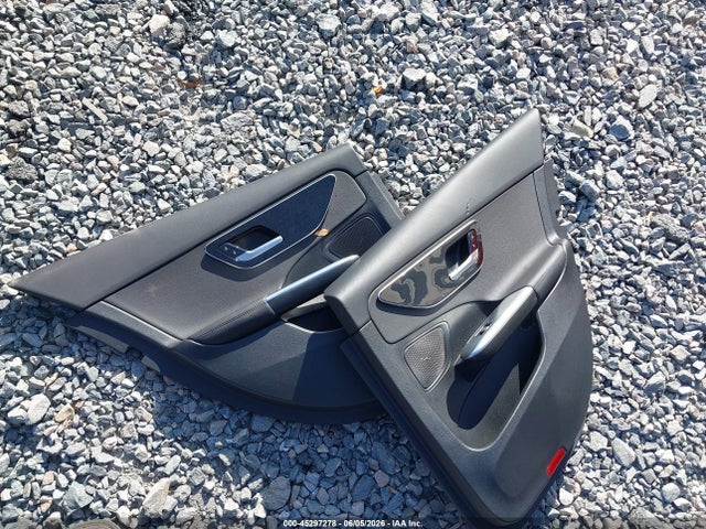 W1KAF4GB0PR125108 Mercedes-Benz C 300 Sedan