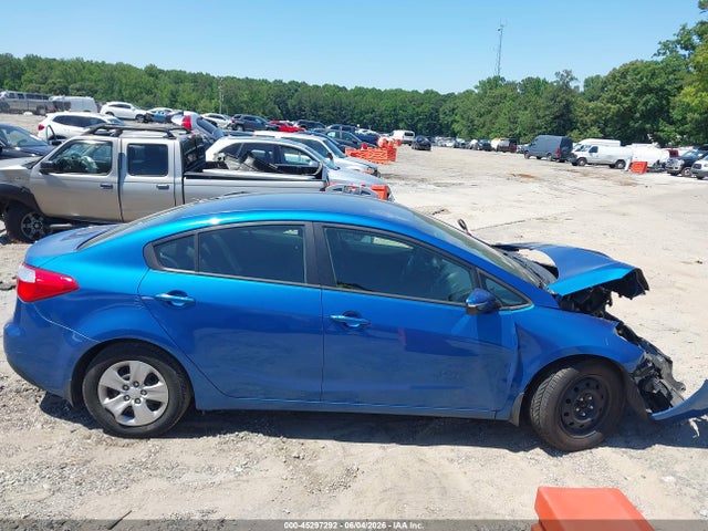45297292 :رقم المزاد ، KNAFX4A66F5307522 vin ، 2015 Kia Forte Lx مزاد بيع