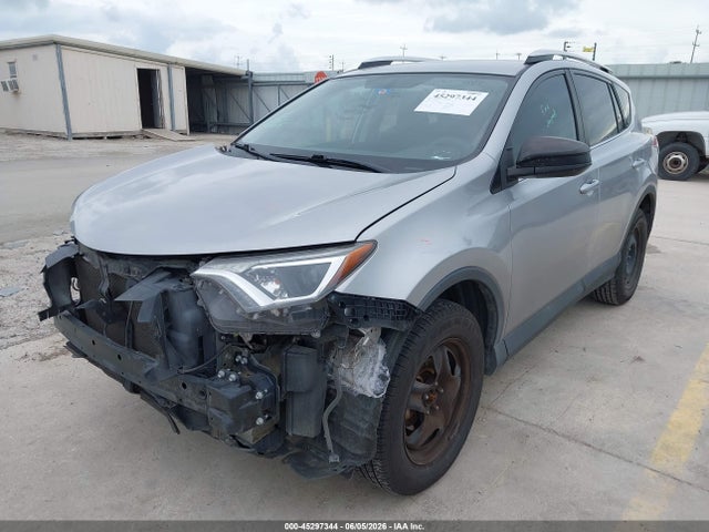 Toyota RAV4 LE 2016 2T3ZFREV8GW245844 Image 2