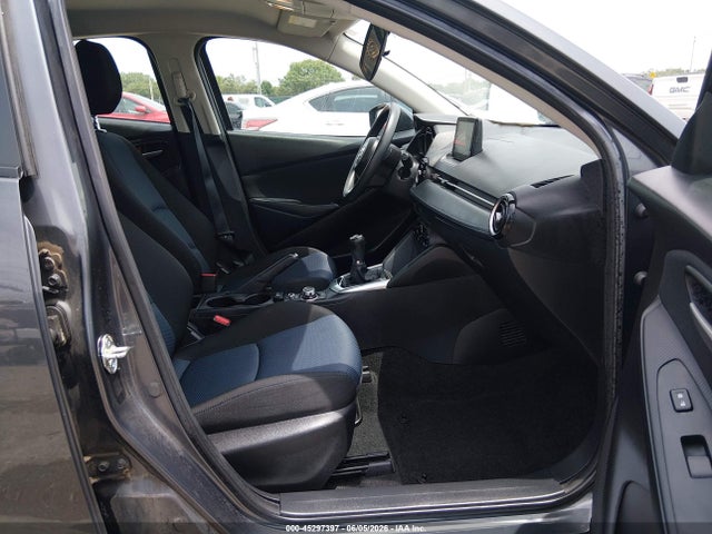 Toyota YARIS LE 2019 3MYDLBYV2KY513894 Image 5