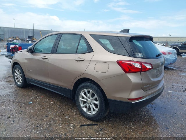 Chevrolet EQUINOX LS 2018 2GNAXHEVXJ6220491 Image 3