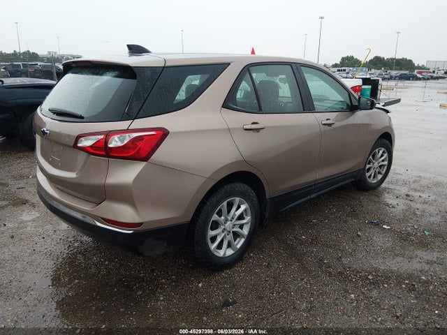 Chevrolet EQUINOX LS 2018 2GNAXHEVXJ6220491 Image 4