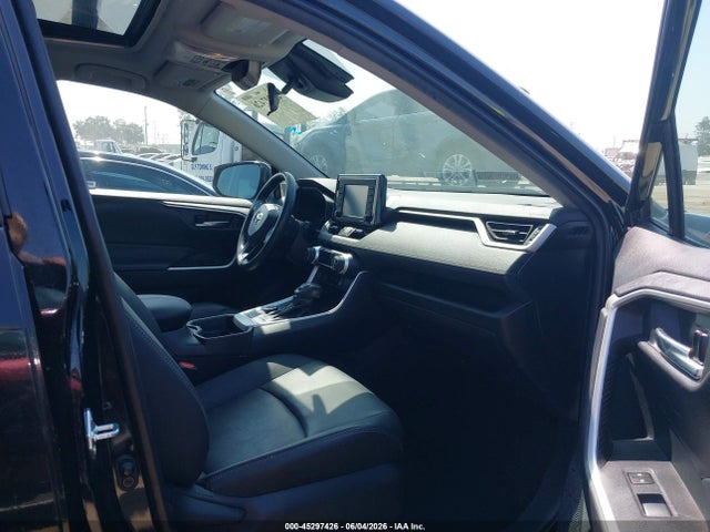 4T3B6RFVXMU055250 Toyota Rav4 Hybrid Xle Premium