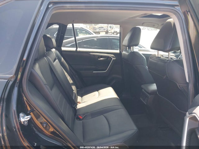4T3B6RFVXMU055250 Toyota Rav4 Hybrid Xle Premium
