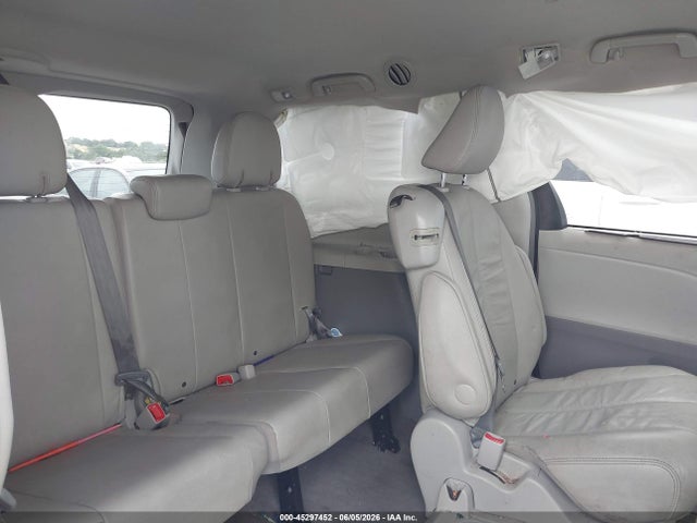 2012 Toyota Sienna Xle V6 8 Passenger მანქანა იყიდება აუქციონზე, vin: 5TDYK3DCXCS233176, აუქციონის ნომერი: 45297452