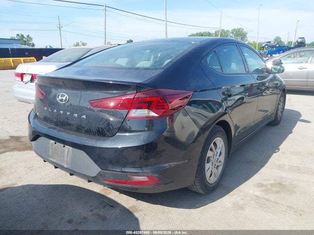 2020 Hyundai Elantra Se მანქანა იყიდება აუქციონზე, vin: 5NPD74LFXLH565545, აუქციონის ნომერი: 45297468